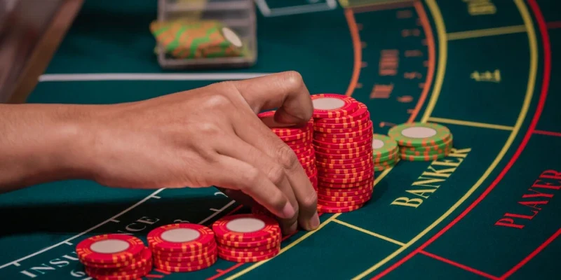 Ảnh minh họa các chương trình khuyến mãi hấp dẫn khi áp dụng kỹ thuật đánh baccarat
